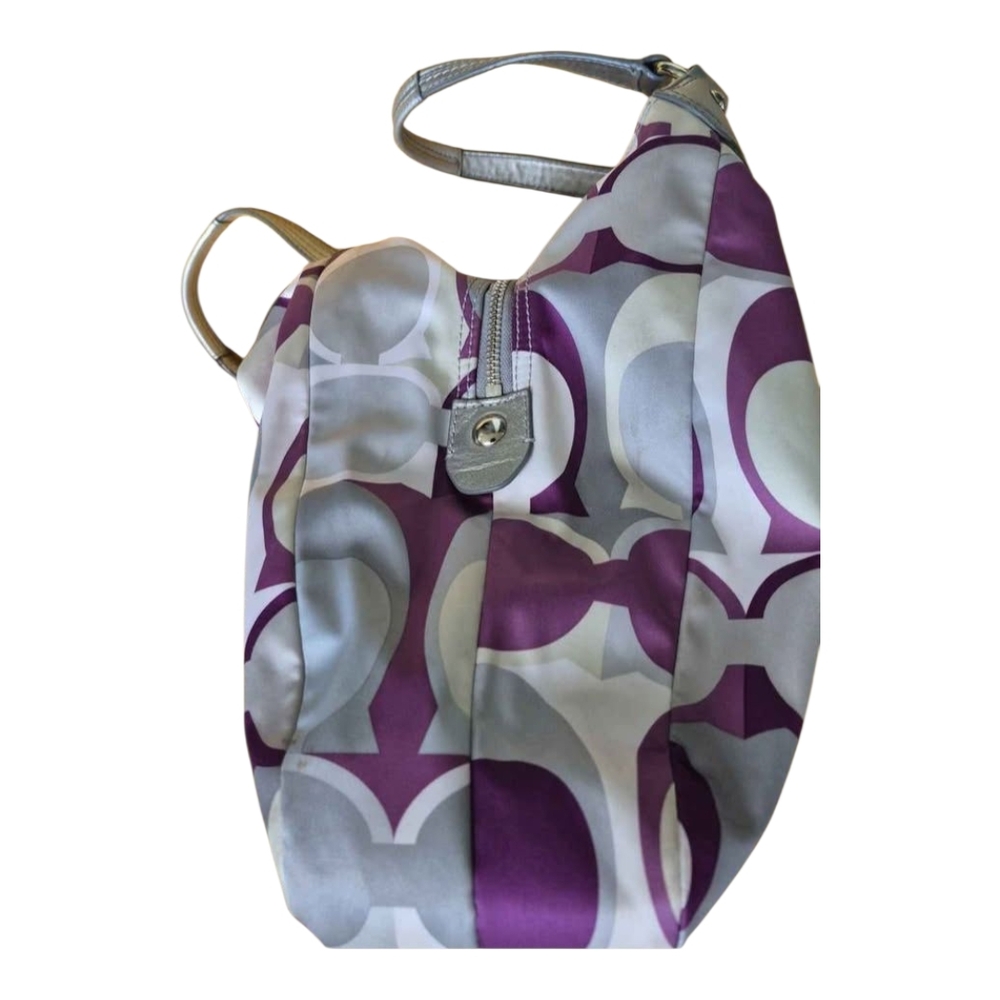 Coach Authentic Signature F17135 Soho Nylon Shoulderbag - Picture 6 of 8